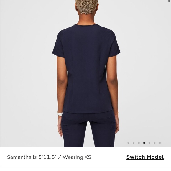 Bundle of 3 Figs size small navy blue scrub tops - Picture 8 of 8